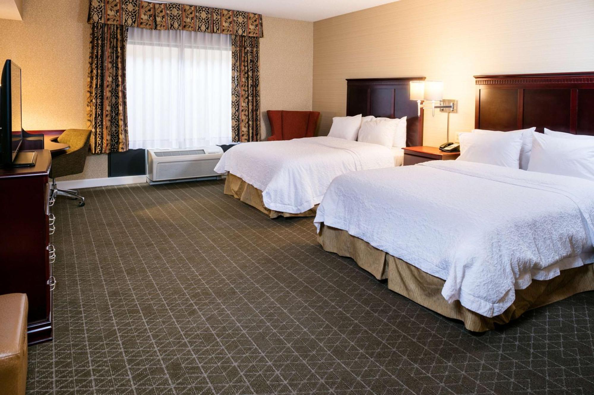 Hampton Inn & Suites Toledo-Perrysburg Rossford Exterior photo