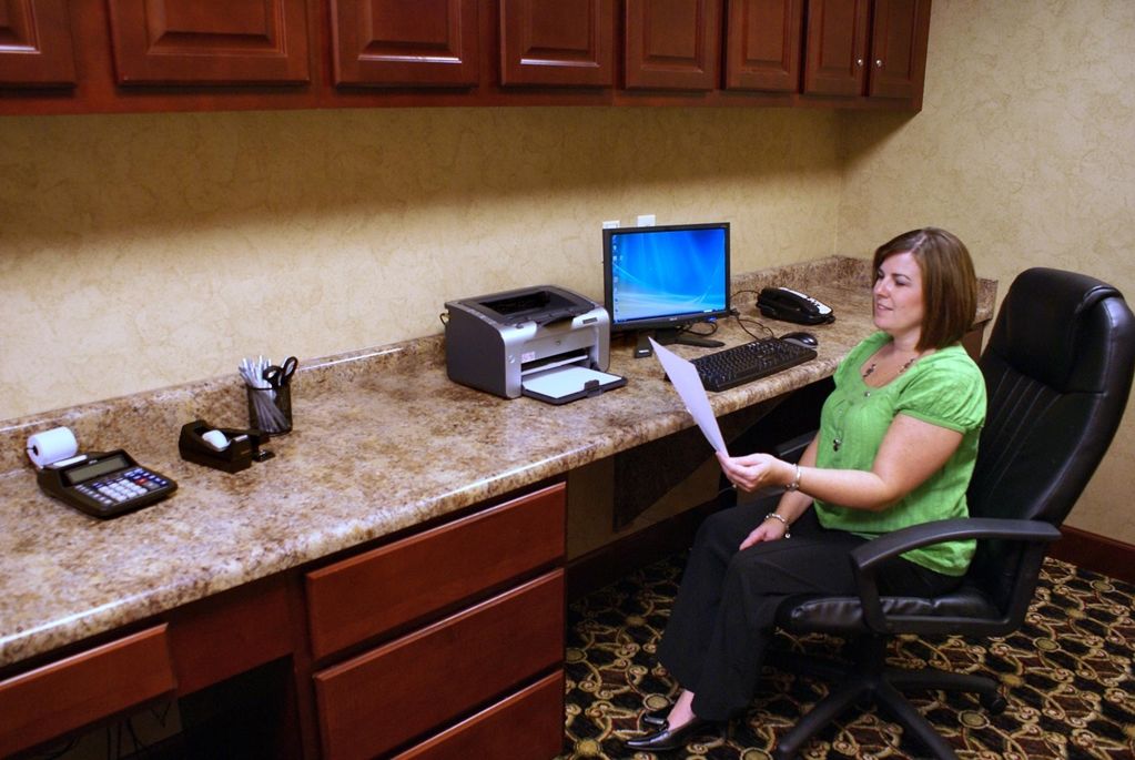 Hampton Inn & Suites Toledo-Perrysburg Rossford Facilities photo